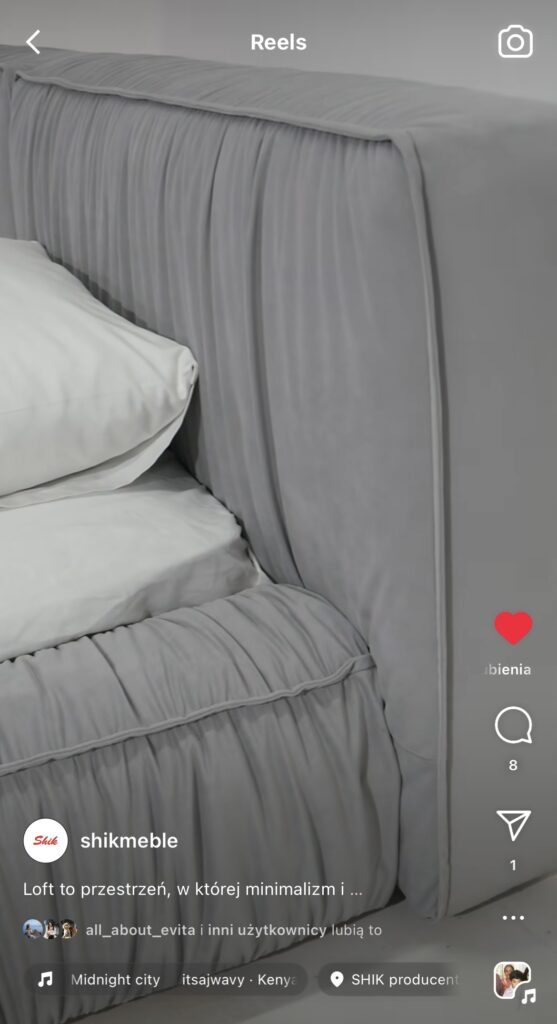 Post Instagram z łóżkiem tapicerowanym z pojemnikiem Resoft